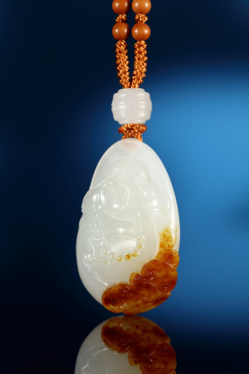 当代 和田玉红皮籽料弥勒佛挂件 - 图2