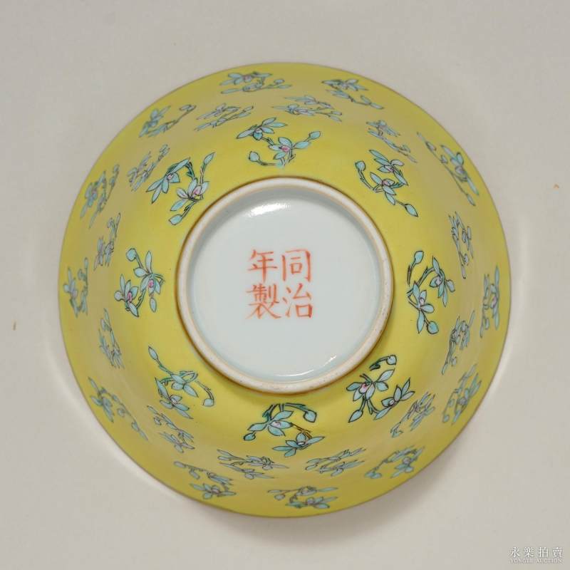 清同治 黄地粉彩兰花杯 - 图5