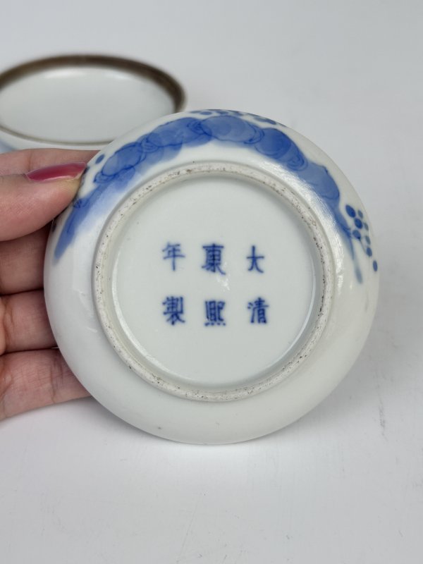 清光绪青花人物故事图印泥盒 - 图9