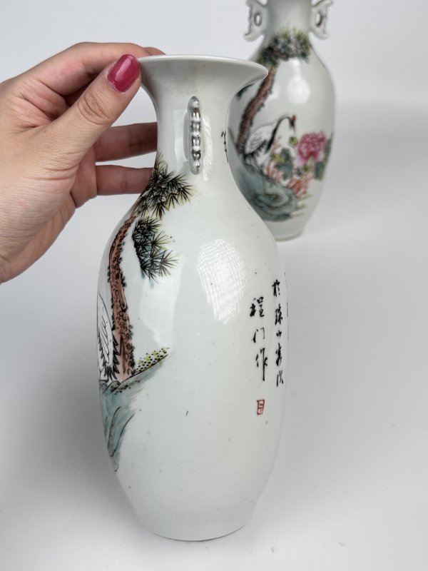 清晚期粉彩松鹤延年双儿瓶一对 - 图6