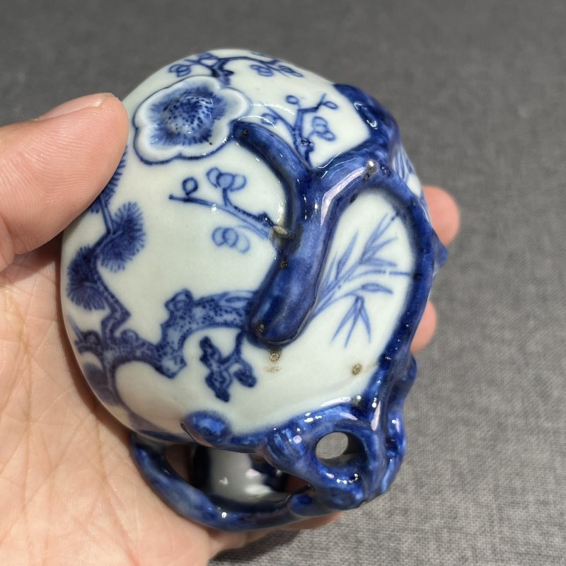 清中期青花梅花压手杯 - 图9