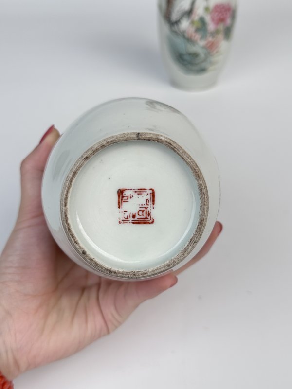 清晚期粉彩松鹤延年双儿瓶一对 - 图10