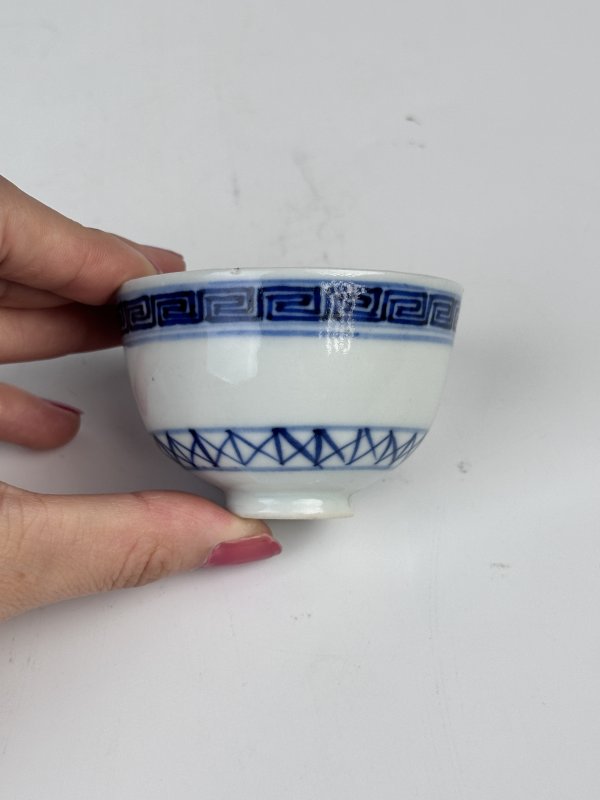 民国 青花中华珍品款茶杯 - 图5