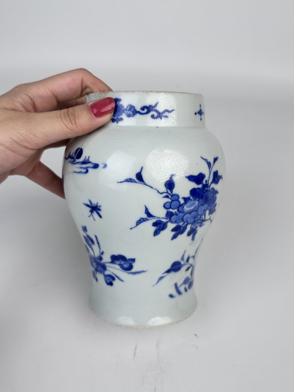 明末清初 明崇祯青花蝶恋花卉莲子罐 - 图4