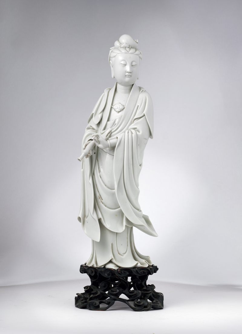 清 德化白釉“博及漁人”款觀音像