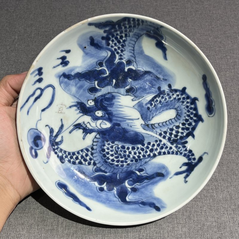 清雍正青花过墙龙纹盘 - 图4