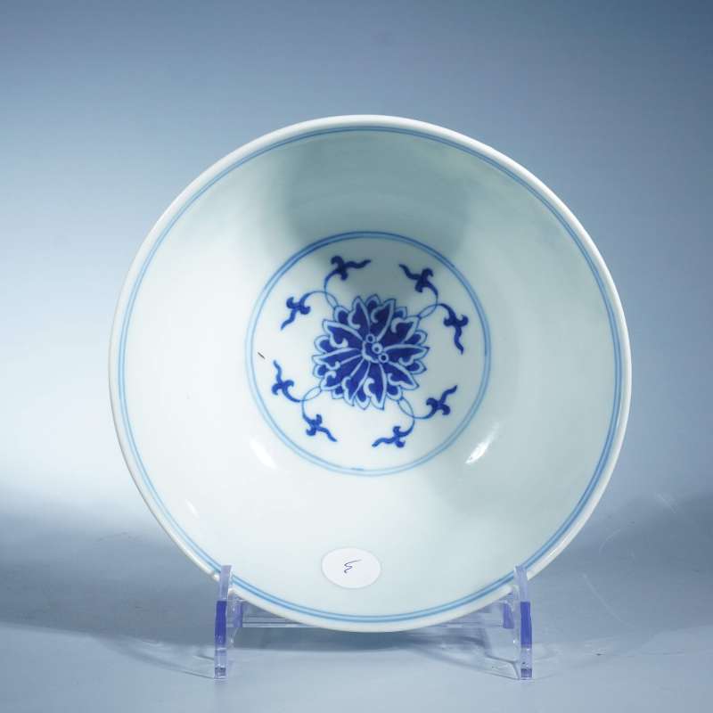 清光绪青花缠枝莲纹碗 - 图2