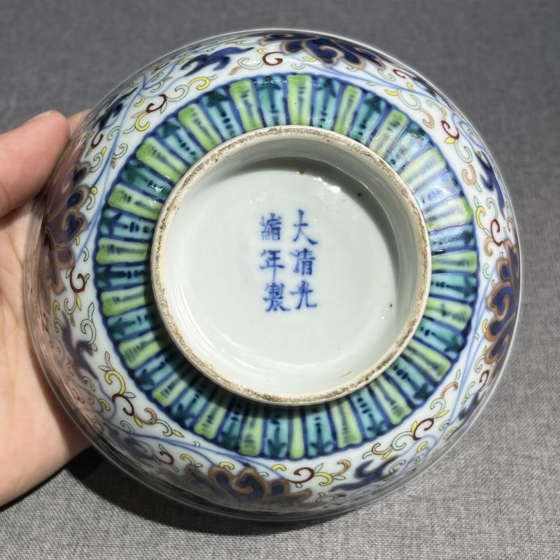 清光绪青花加彩缠枝莲纹碗 - 图9