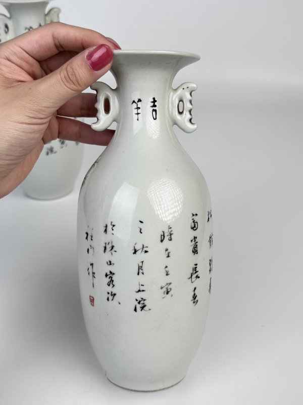 清晚期粉彩松鹤延年双儿瓶一对 - 图3