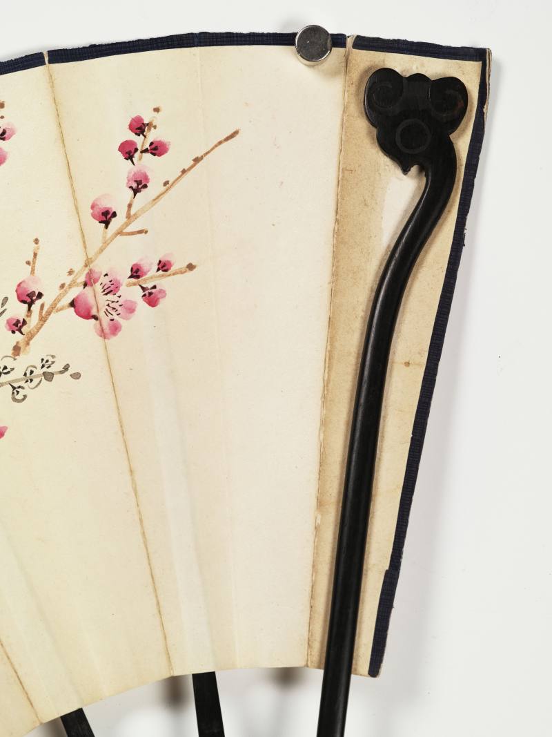 癸卯（1963年）作 阮性山 双色梅花·隶书 - 图3