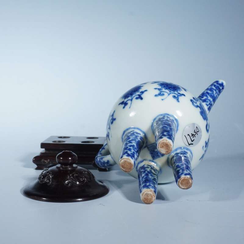 清晚期青花缠枝花卉八宝纹盉盒 - 图3