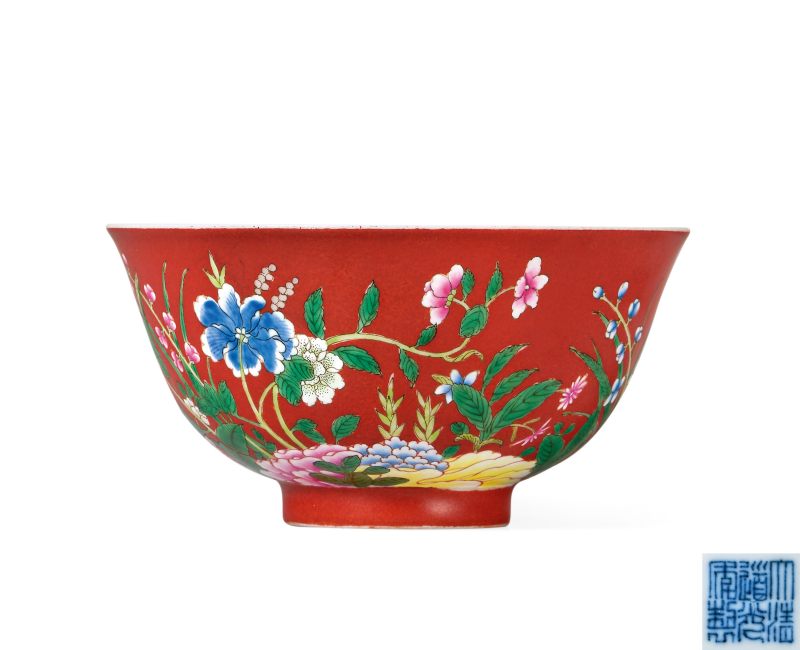 清道光 珊瑚紅地五彩九秋圖碗