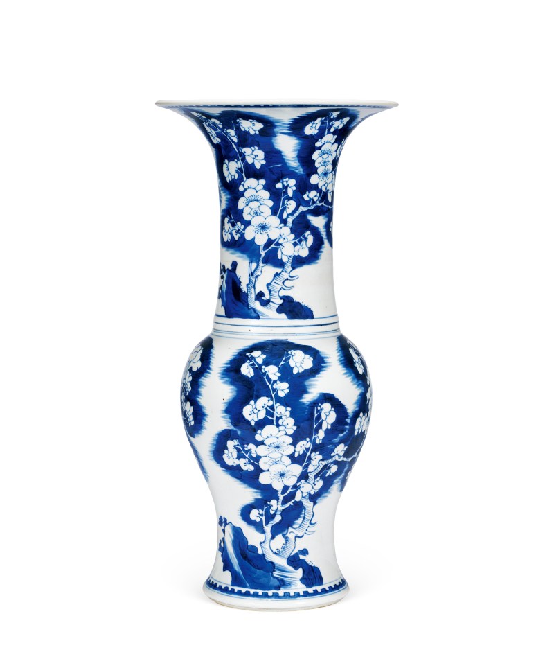 清康熙青花月影玉蘭梅花紋鳳尾尊 - 图1