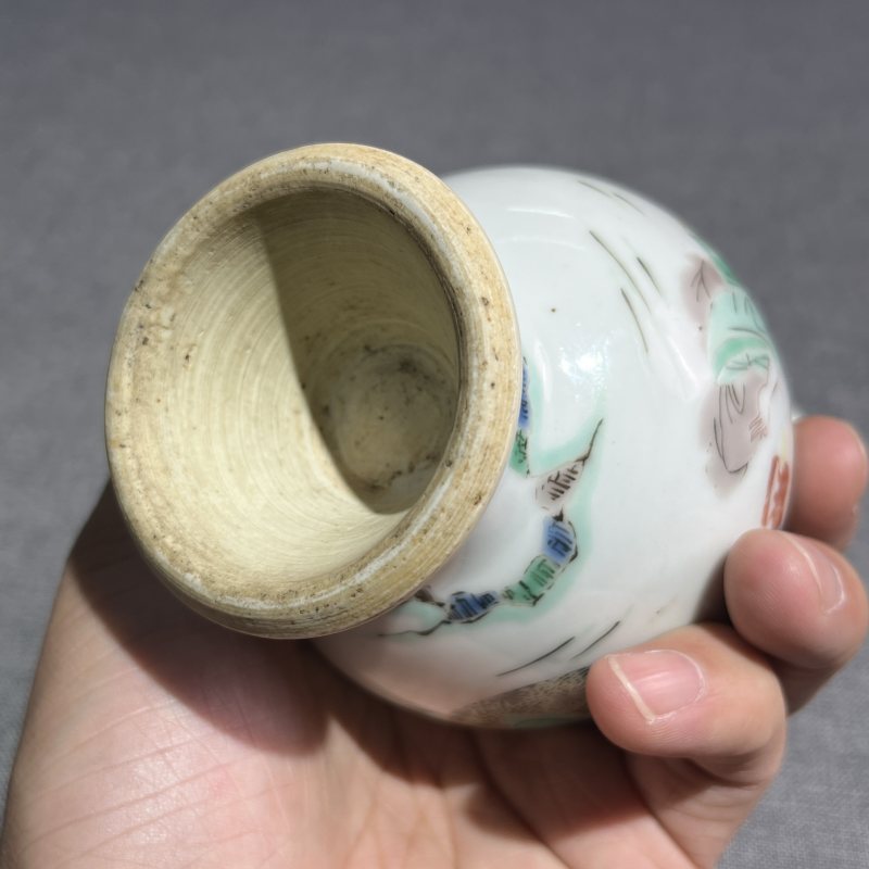 清康熙五彩人物故事赏瓶 - 图11