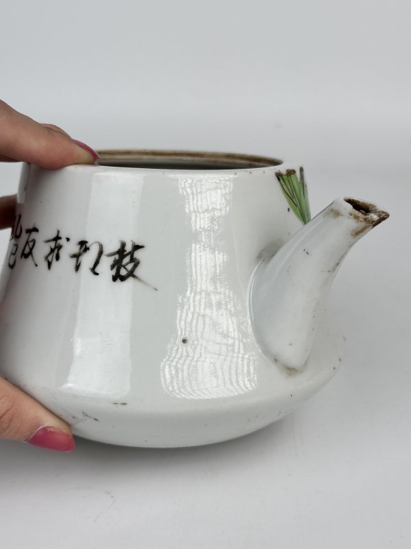 民国浅绛彩画花鸟茶壶 - 图5