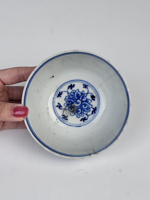 清宣统 青花缠枝莲纹碗 - 图7
