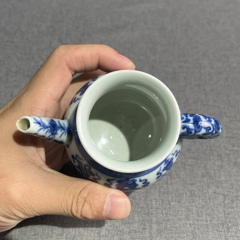 清晚期青花缠枝花卉八宝纹盉盒 - 图6