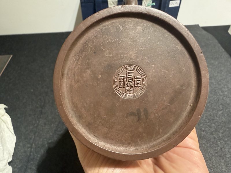 清晚期子美刻友蘭製“花罇”紫砂壺 - 图5
