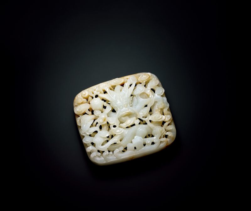 清 白玉龍紋帶板