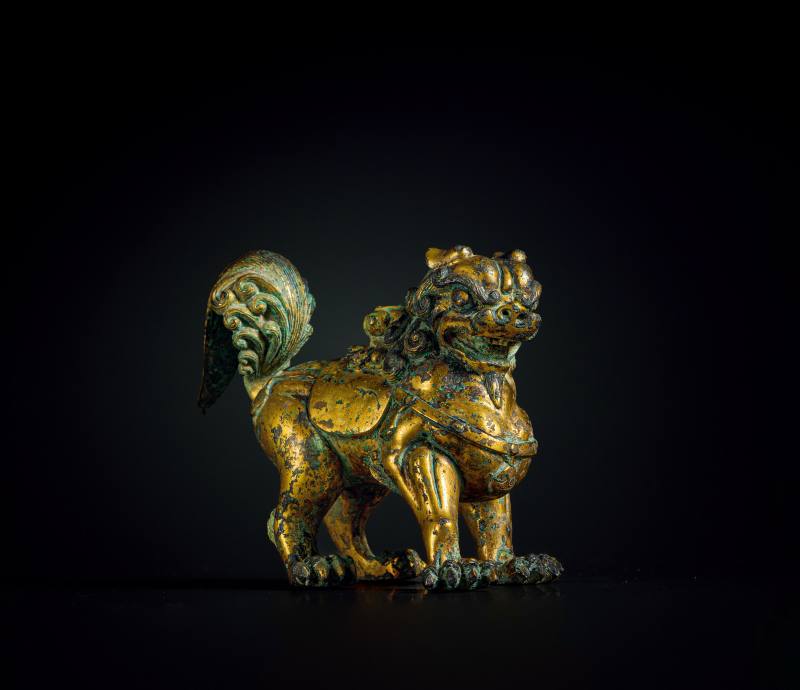 明 銅鎏金金立獅