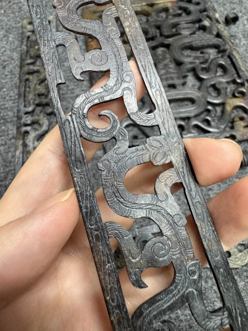 玉受沁鏤雕楚式獸面紋活環飾 - 图98