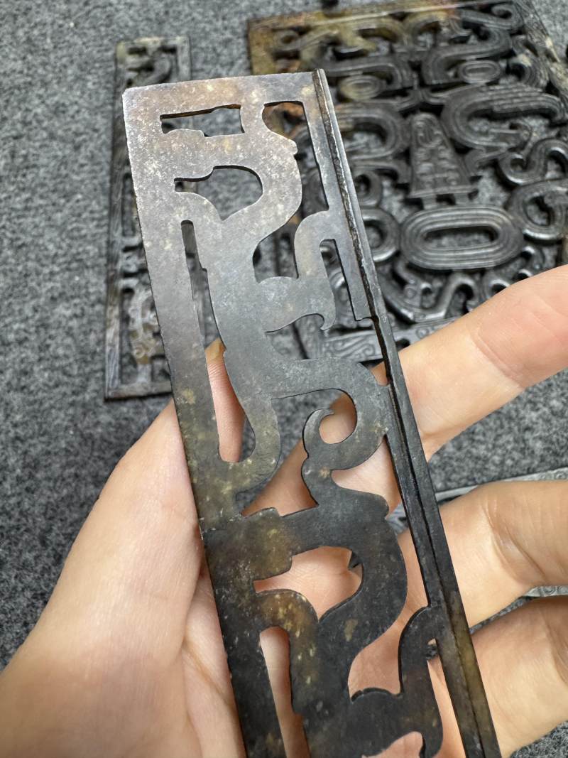 玉受沁鏤雕楚式獸面紋活環飾 - 图103