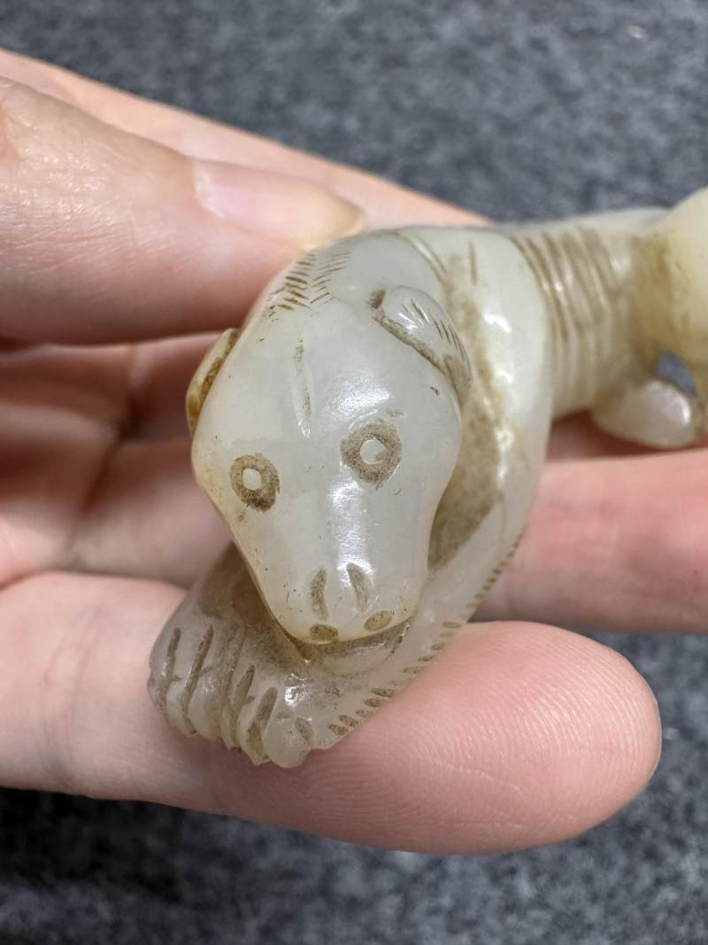 白玉臥犬 - 图5