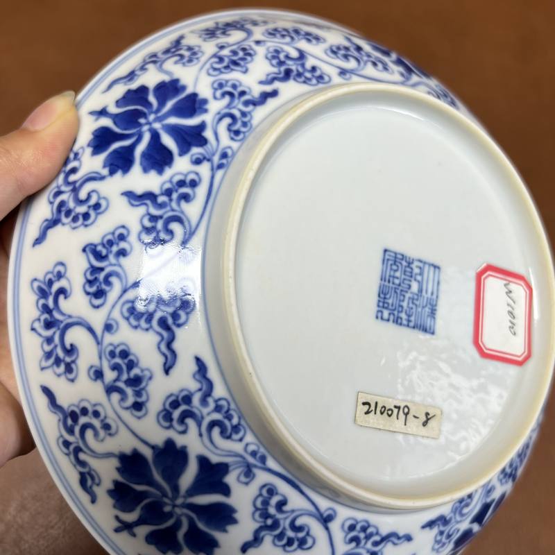 清乾隆 青花缠枝宝相花纹盘 - 图11