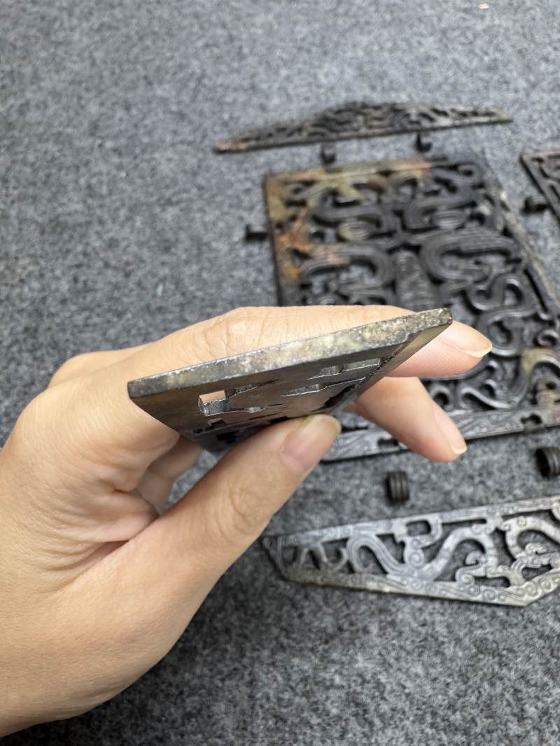 玉受沁鏤雕楚式獸面紋活環飾 - 图25