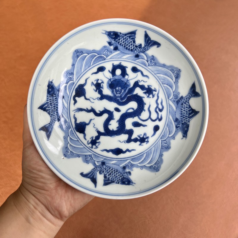 清雍正 仿宣德青花鱼化龙纹盘 - 图2