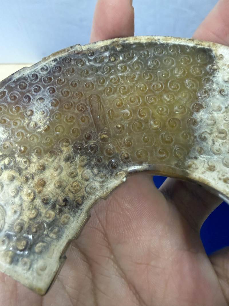 玉穀紋龍首璜 - 图25