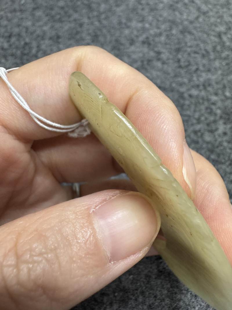 黃玉人鳳合體蹲坐神像 - 图22
