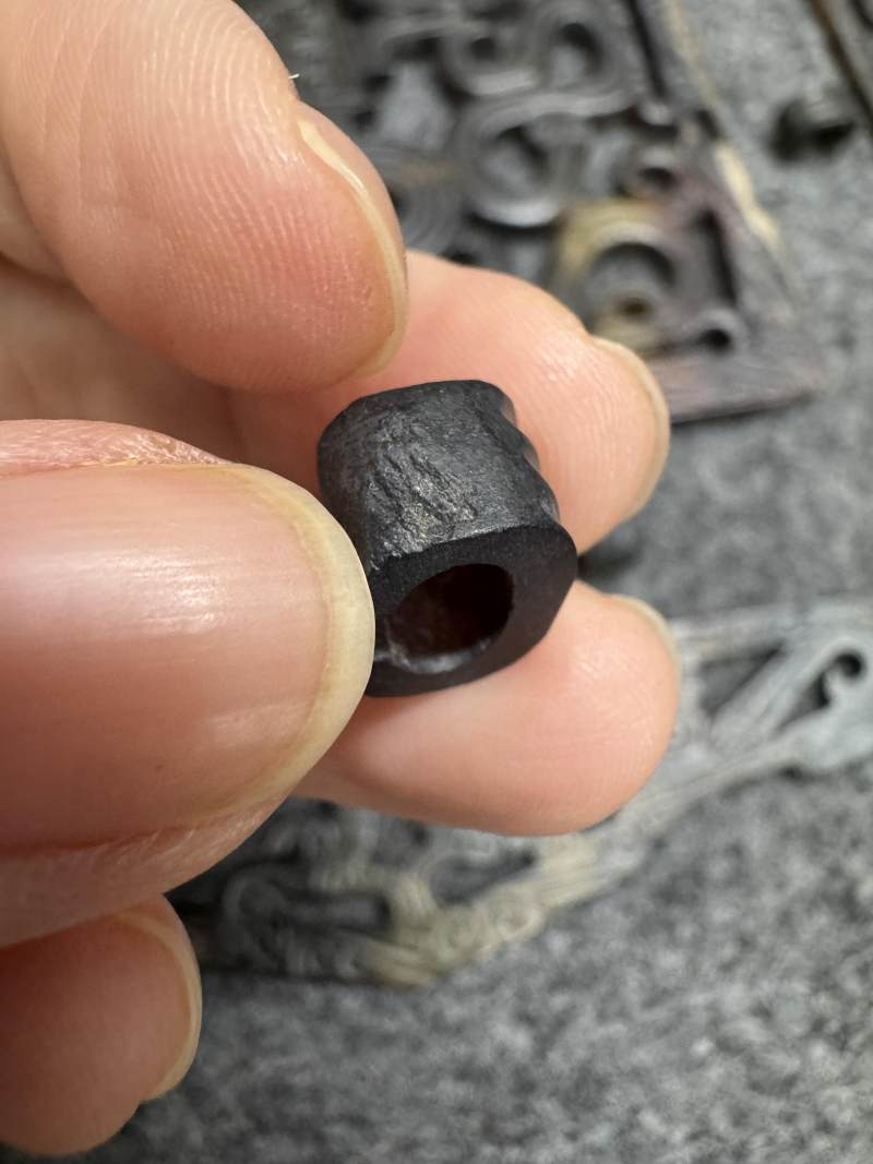 玉受沁鏤雕楚式獸面紋活環飾 - 图53
