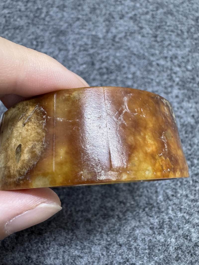 玉紅沁神面紋琮 - 图12