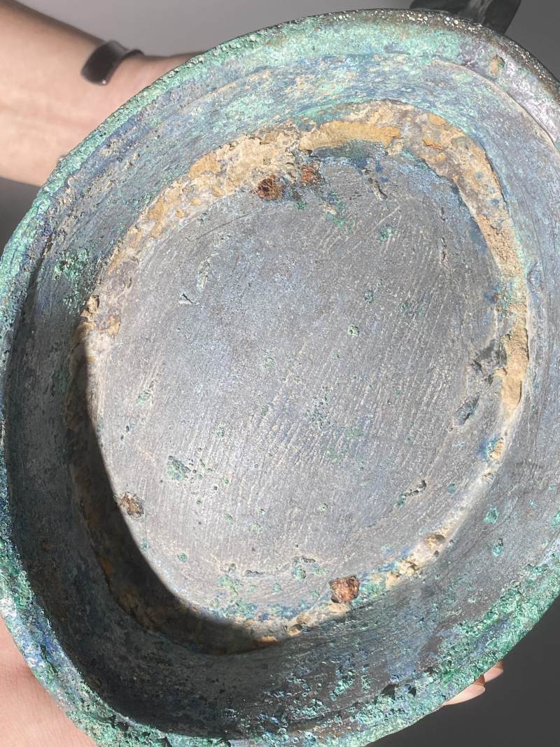 青銅「蛷辦」 獸面紋提梁卣 - 图49