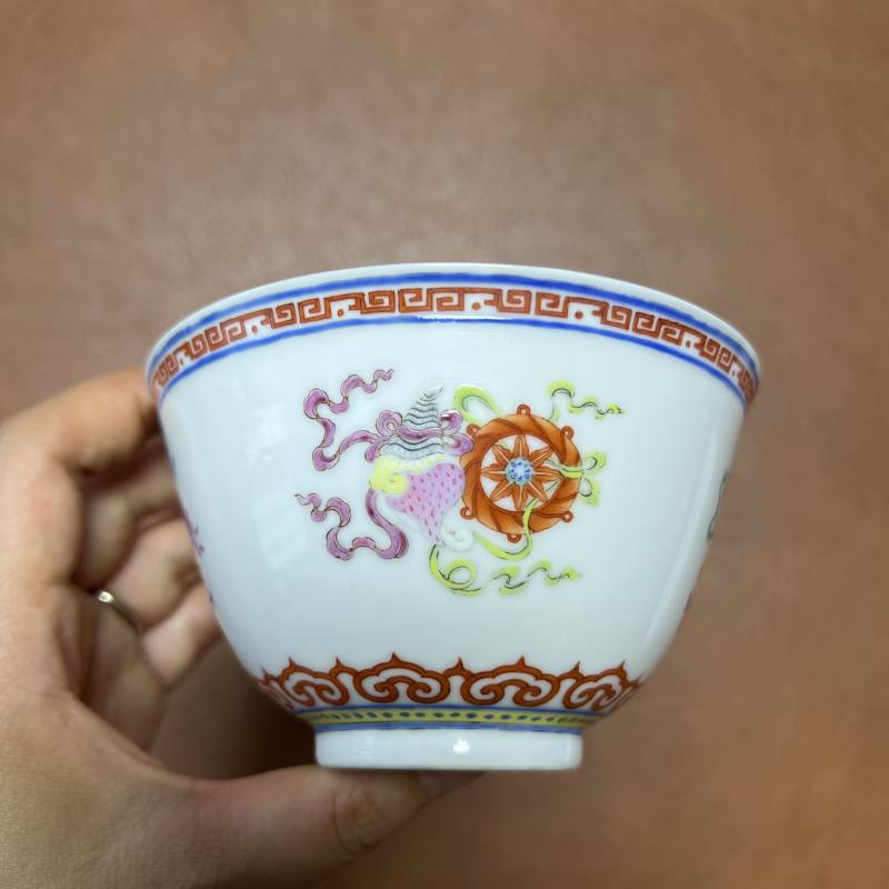 清乾隆 粉彩八吉祥纹茶碗 - 图5
