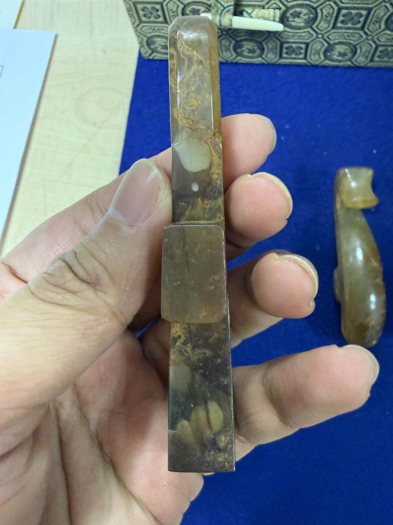 瑪瑙龍首帶鉤一組七件 - 图5