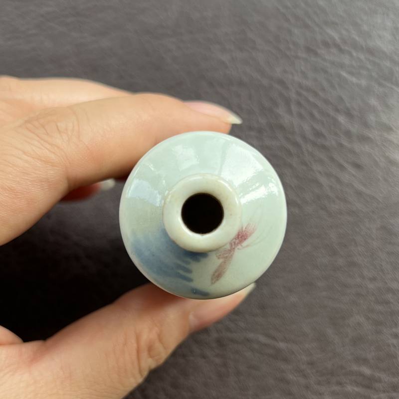 清中期 青花釉里红花蝶纹鼻烟壶 - 图8