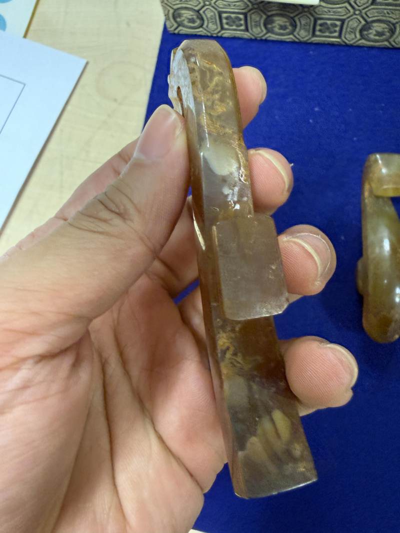 瑪瑙龍首帶鉤一組七件 - 图8