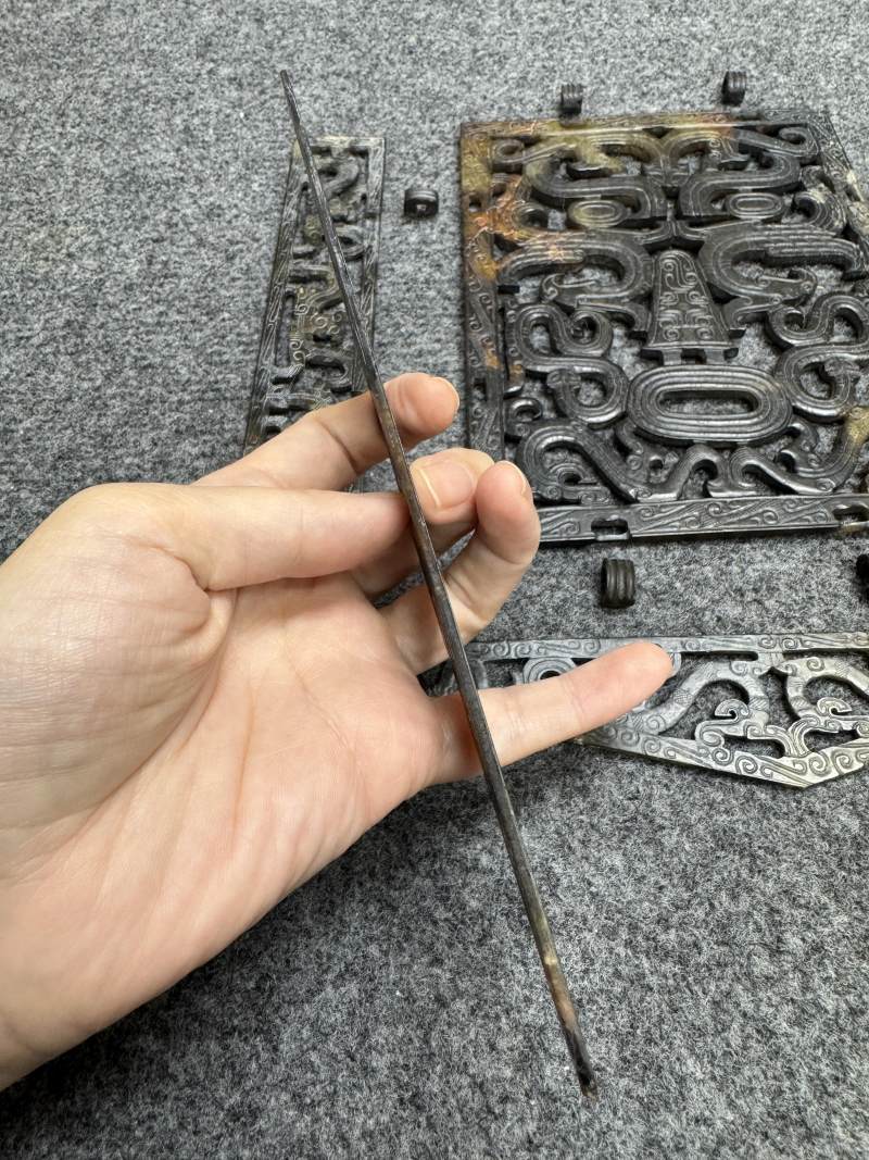 玉受沁鏤雕楚式獸面紋活環飾 - 图74