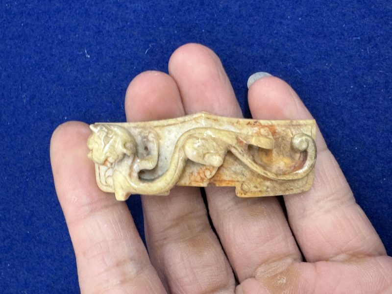 玉鏤雕螭龍紋劍格 - 图8
