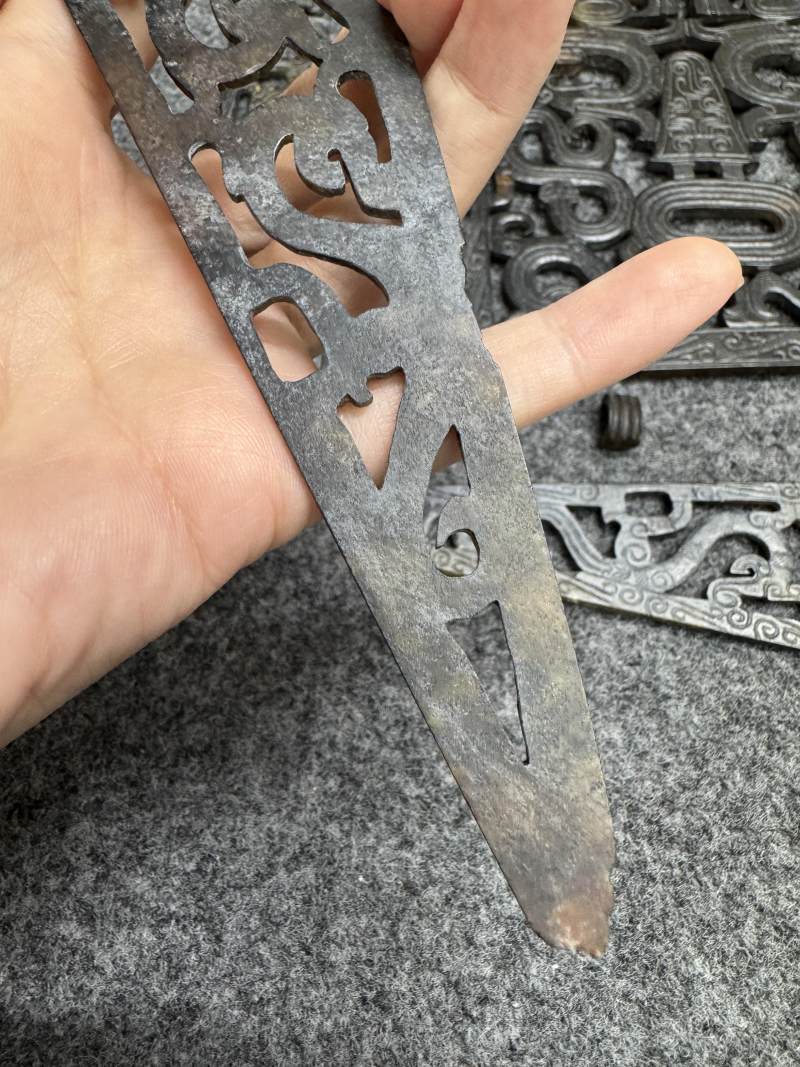 玉受沁鏤雕楚式獸面紋活環飾 - 图78
