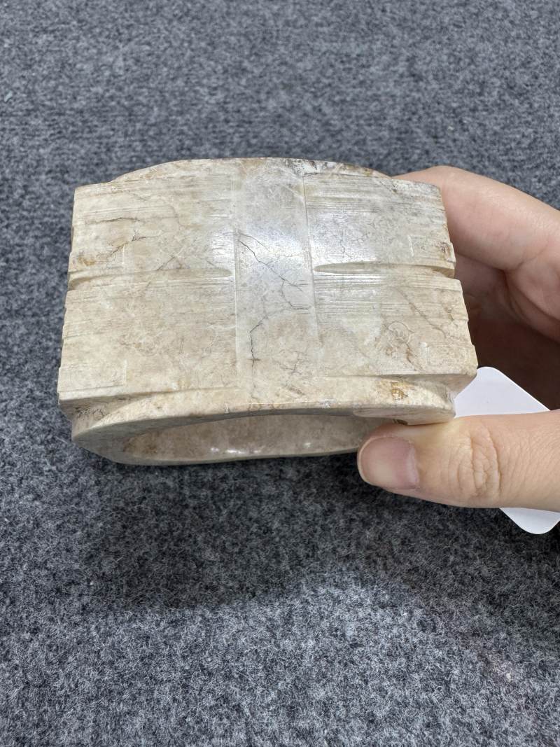 玉雕神人面紋兩節琮 - 图4