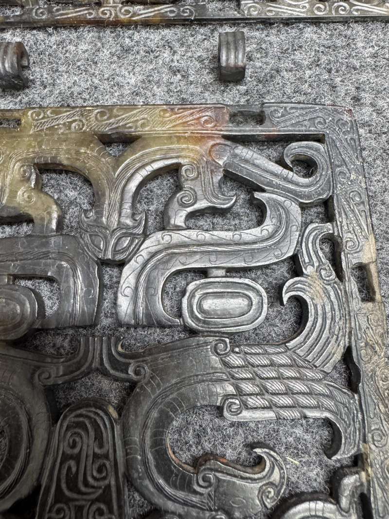 玉受沁鏤雕楚式獸面紋活環飾 - 图9