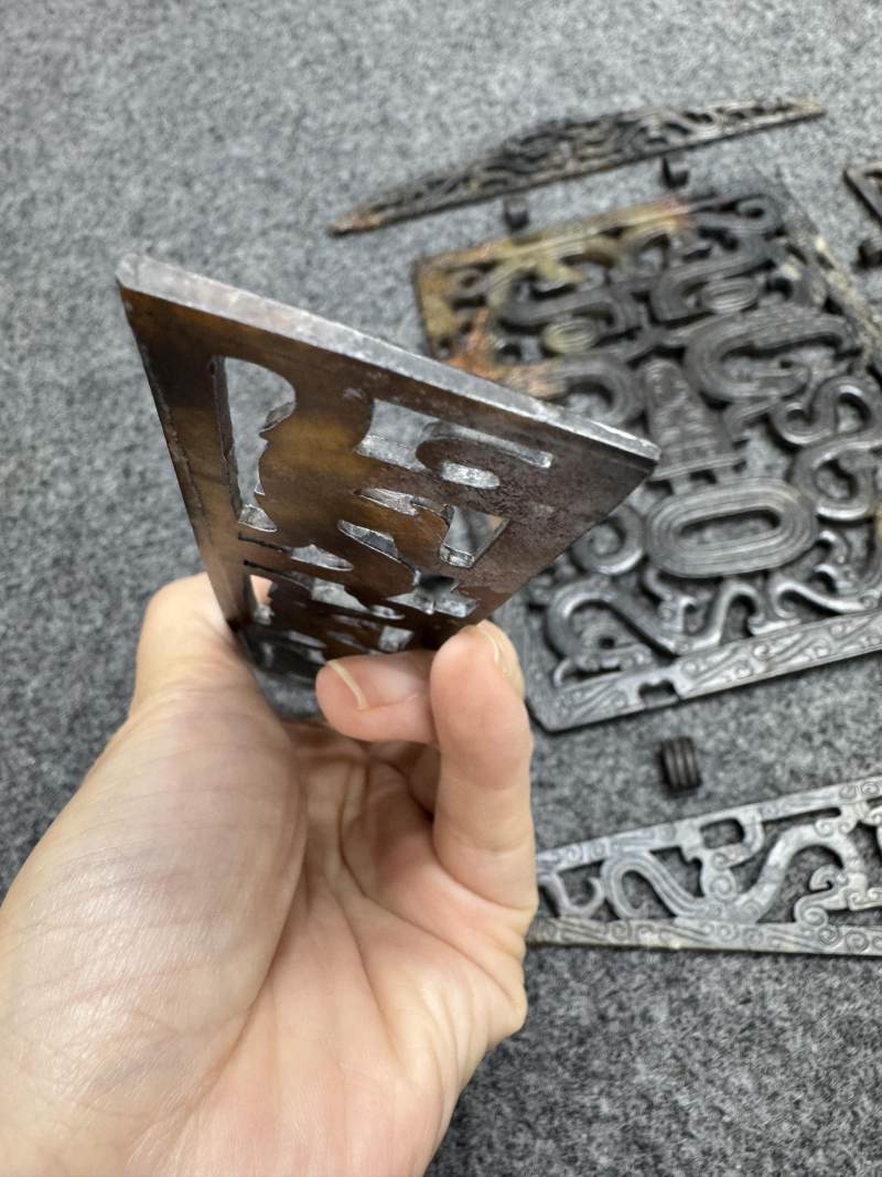 玉受沁鏤雕楚式獸面紋活環飾 - 图27