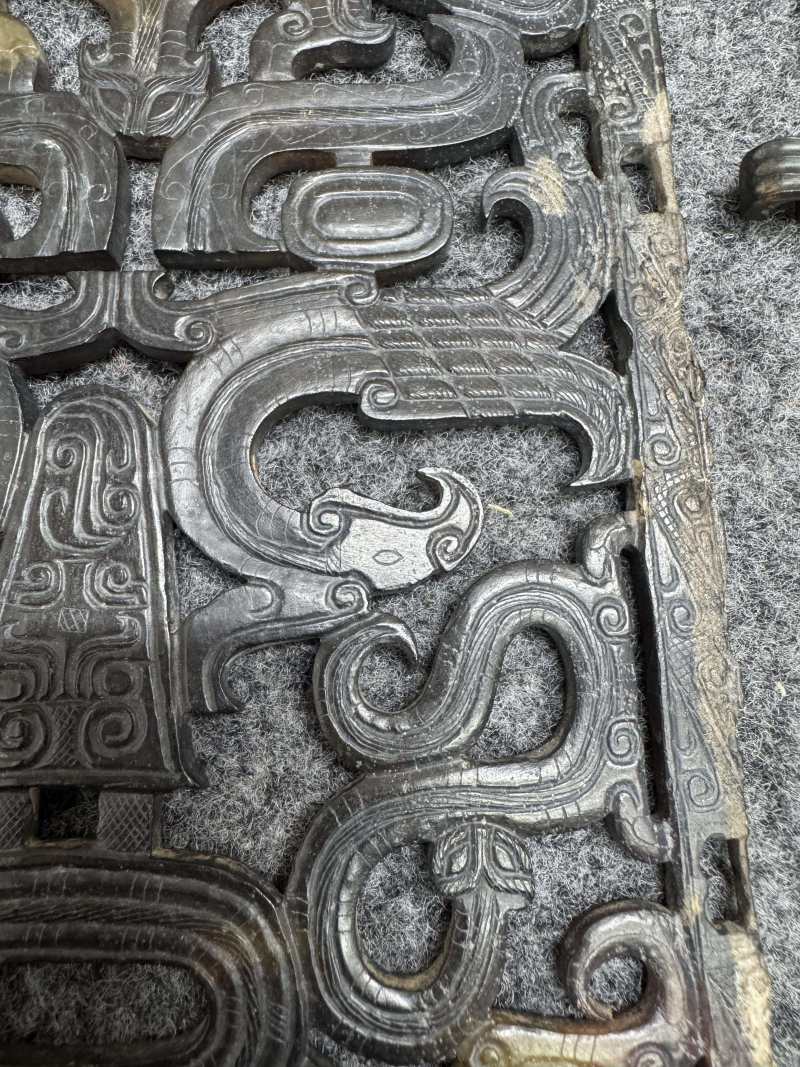 玉受沁鏤雕楚式獸面紋活環飾 - 图10