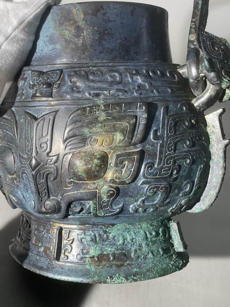青銅「蛷辦」 獸面紋提梁卣 - 图14