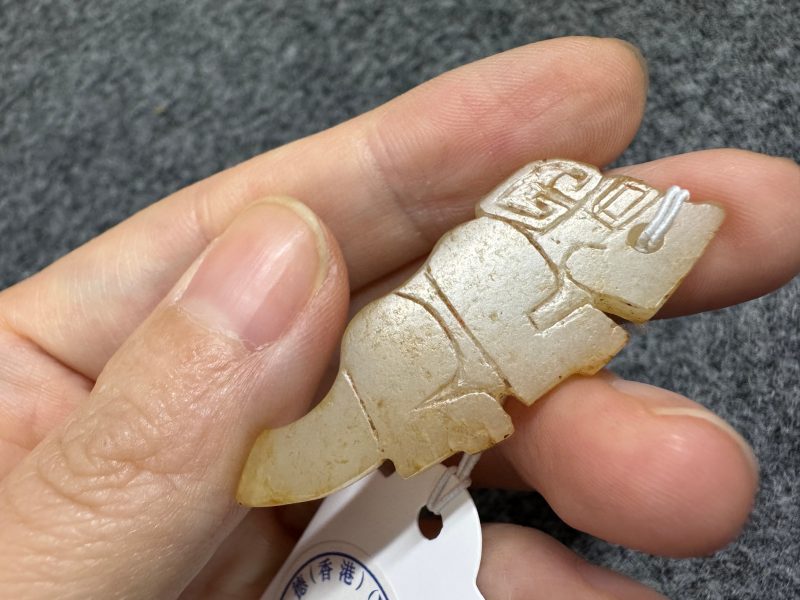 白玉虎形刻刀 - 图7