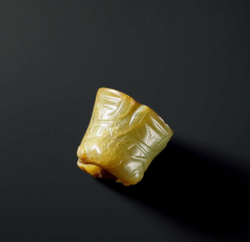 玉獸面紋勒