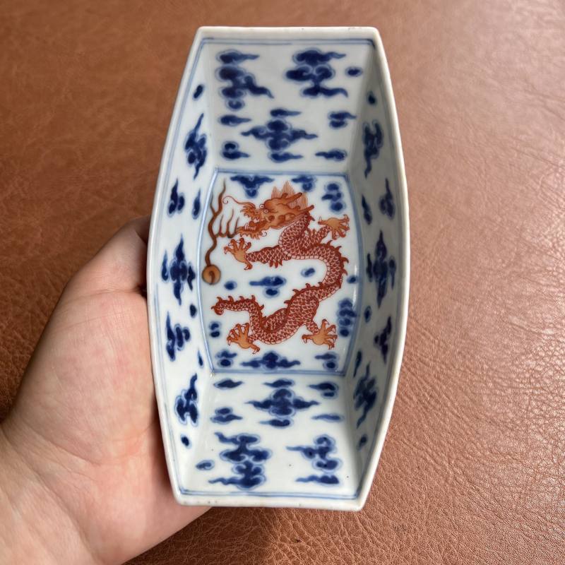 清雍正 青花矾红云龙纹茶船 - 图3